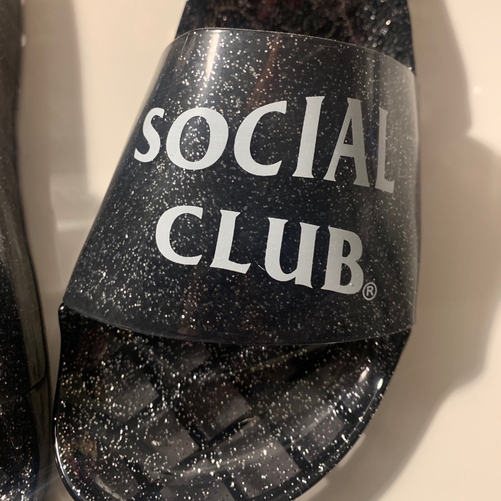🎉HOST PICK! NEW! Anti Social Social Club slides! Price is FIRM - Picture 10 of 12